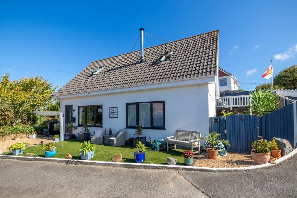 Retot Lane, Castel, Guernsey, Channel... 2 bed detached house for sale ...