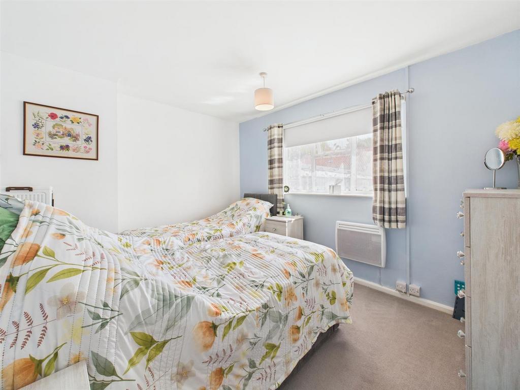 Bedroom: