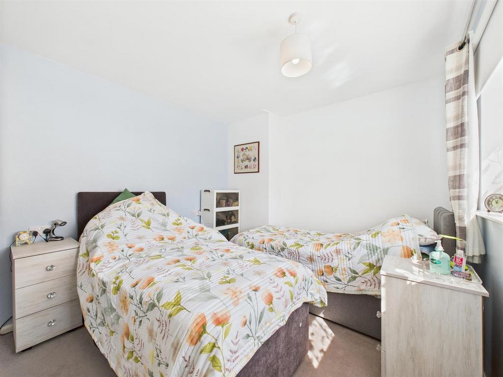 Bedroom: