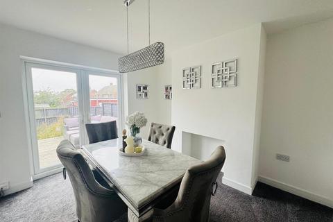2 bedroom house for sale, Thorneyburn Close, Houghton Le Spring DH4