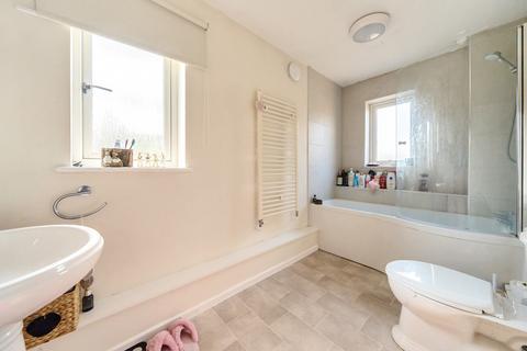 87 Cotswold Meadow, Witney, OX28 5FA