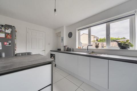 15 Sideland Close, Bristol, BS14 8LE