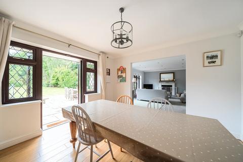 Woodrush Fox Corner, Worplesdon, Guildford, GU3 3PP
