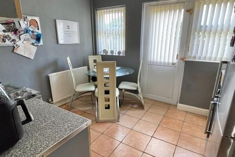 3 bedroom semi-detached house for sale, Petersham Road, Kingstanding, Birmingham B44 0PH