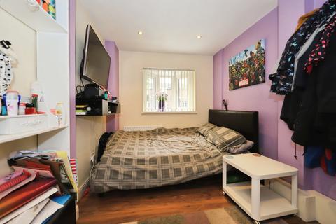 3 bedroom semi-detached house for sale, Egelwin Close, Staffordshire WV6