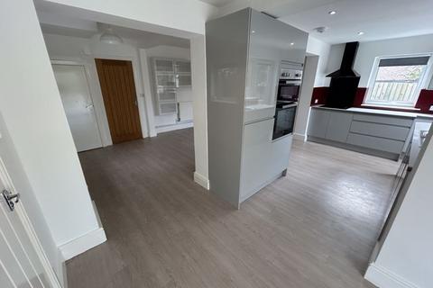 Y Bryn Pabo Lane, Llandudno Junction, LL31 9JE