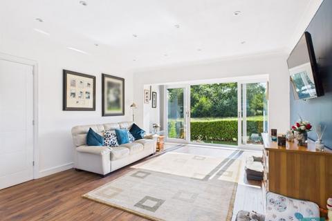 3 bedroom detached bungalow for sale, Brellafield Drive, Oldham OL2