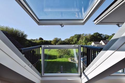 4 bedroom detached house for sale, Southampton Road, Whaddon