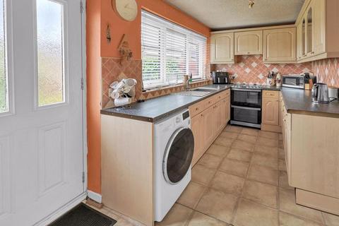 3 bedroom semi-detached house for sale, Mendip Drive, Milnrow OL16 3HT