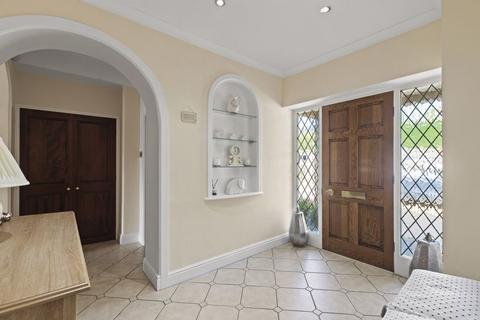 4 bedroom detached house for sale, Glen Road, Bingley BD16