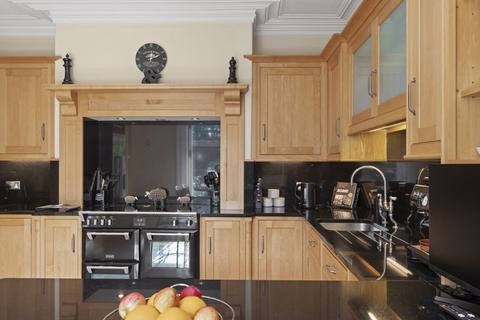 4 bedroom detached house for sale, Glen Road, Bingley BD16