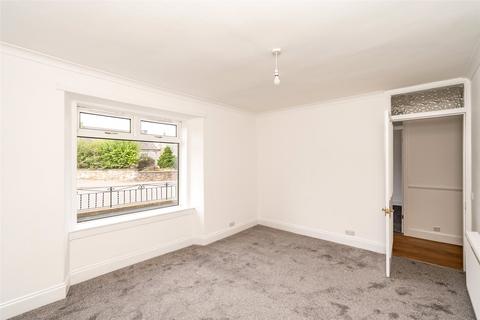 16 Fountain Place, Loanhead, EH20 9EA