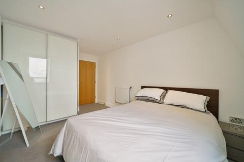 2 bedroom flat for sale, Arc Tower, Uxbridge Road, London, W5