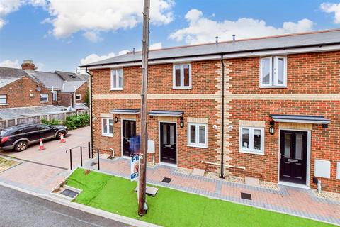 undefined, Green Street, Newport PO30