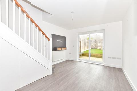 undefined, Green Street, Newport PO30