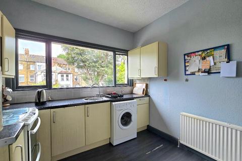 1 bedroom flat for sale, Tyrrel Drive, Southend-on-Sea, Essex, SS1 2LN