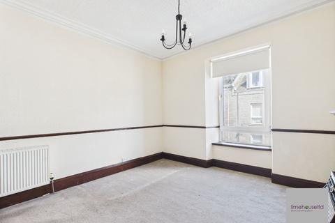 2 bedroom flat to rent, Esslemont Avenue, Aberdeen AB25