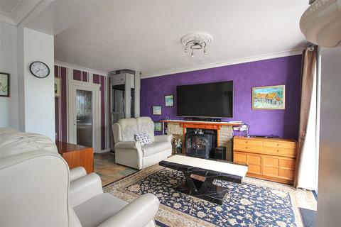 4 bedroom detached house for sale, Douglas Road, Bedford, Bedfordshire, MK41