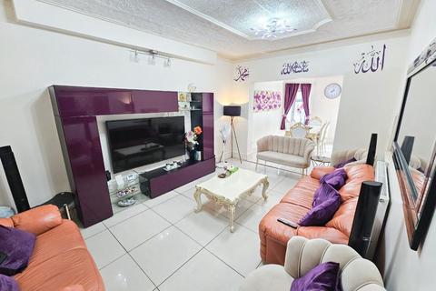 4 bedroom semi-detached house for sale, Barlow Road, Stretford, Manchester, M32