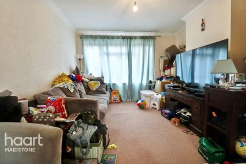 Coleshall Close, Maidstone