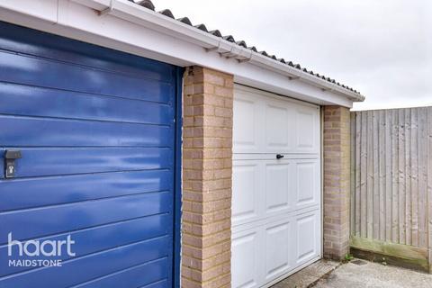 Coleshall Close, Maidstone