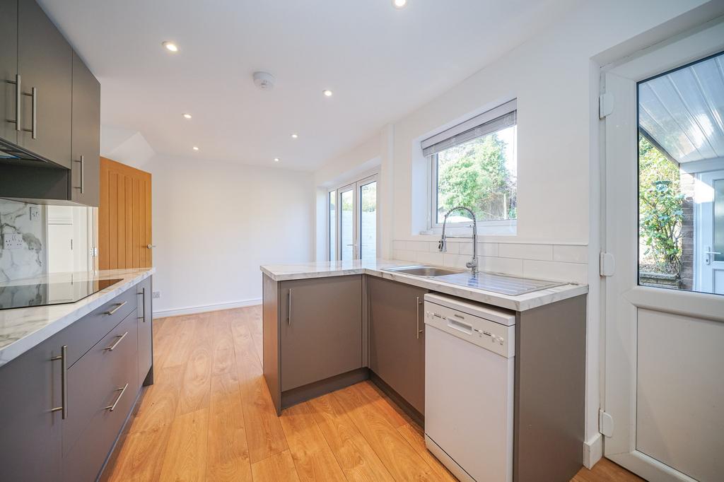 79-Beechfield-Road-03074