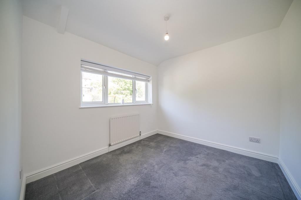 79-Beechfield-Road-03033
