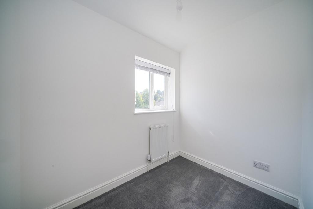 79-Beechfield-Road-03039