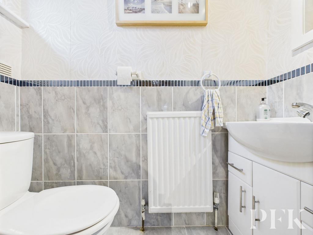 Cloakroom WC