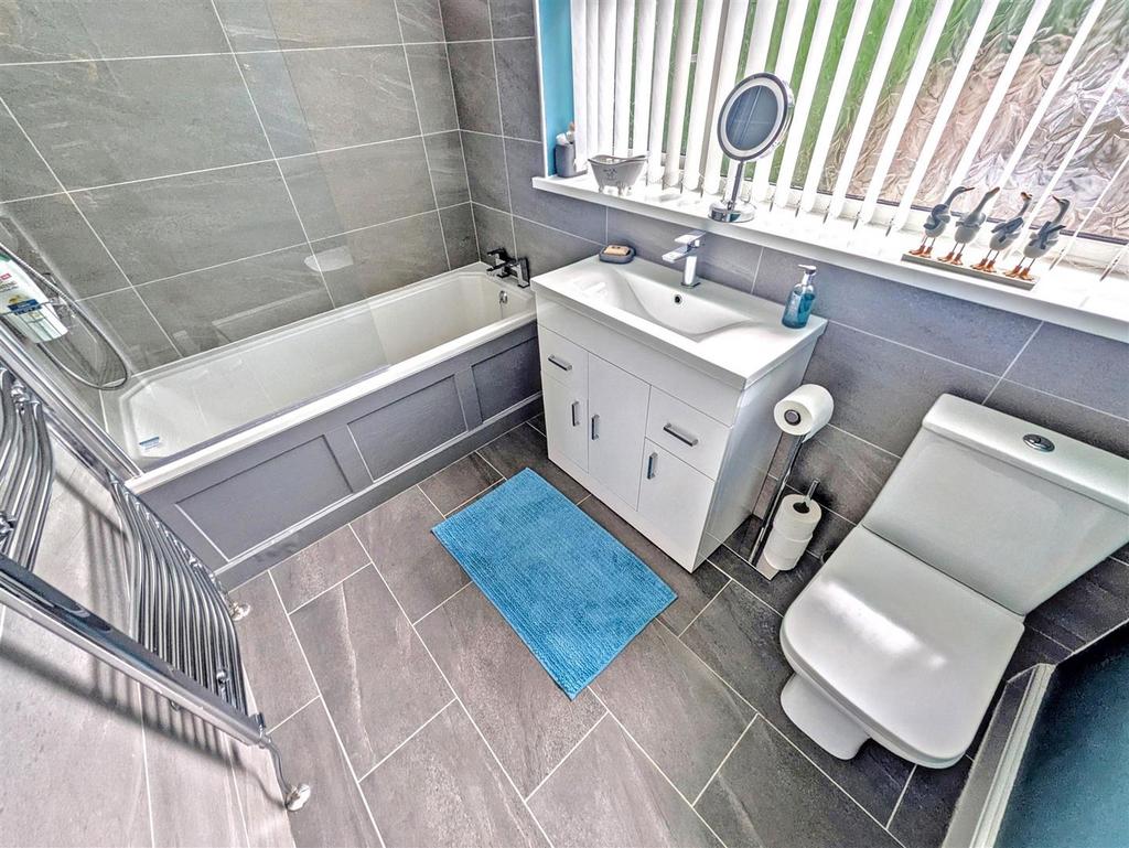 Bathroom.jpeg