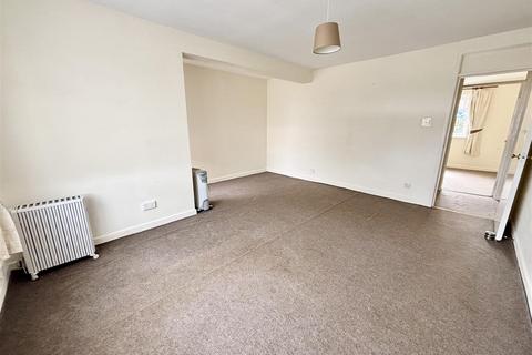 2 bedroom flat for sale, Manton Road, Poole BH15