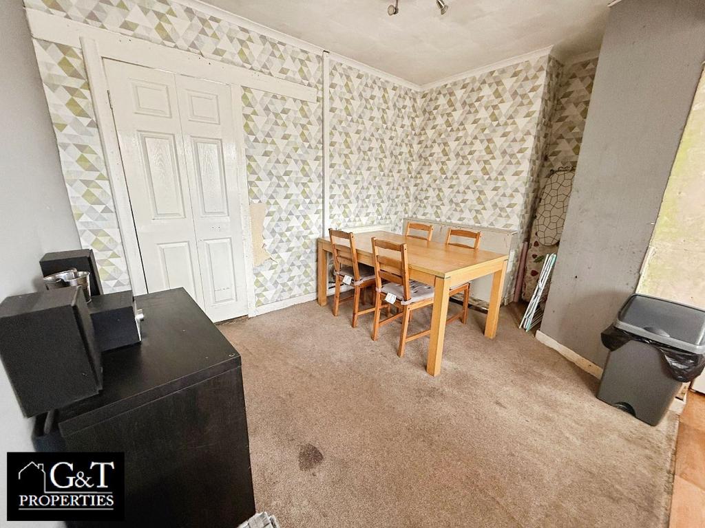 Dining room/kitchen