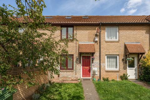 10 Trothy Road, London, SE1 5RR