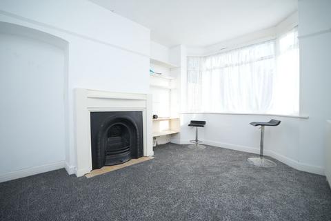 3 bedroom semi-detached house for sale, Colebrook Road, Solihull B90