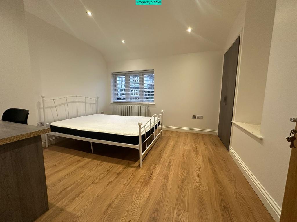 House in Brighton - View 3