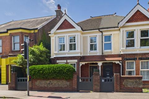 4 bedroom semi-detached house for sale, Broadwater Road, Worthing, BN14 8AH
