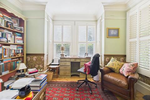 4 bedroom semi-detached house for sale, Broadwater Road, Worthing, BN14 8AH