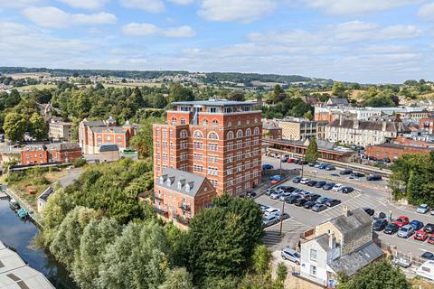 undefined, Cheapside, Stroud, Gloucestershire, GL5