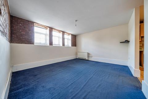 2 bedroom apartment for sale, Cheapside, Stroud, Gloucestershire, GL5