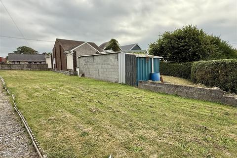 2 bedroom detached bungalow for sale, Heol Y Meinciau, Pontyates, Llanelli