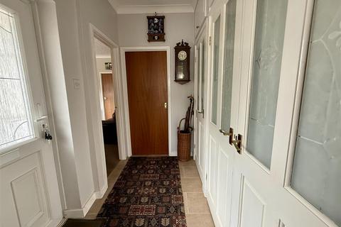 2 bedroom detached bungalow for sale, Heol Y Meinciau, Pontyates, Llanelli