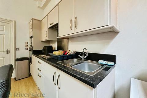 undefined, Bowlalley Lane, Hull HU1