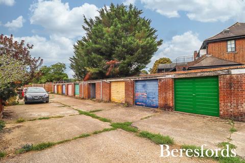 21 Alder Avenue, Upminster, RM14 2NJ