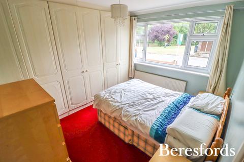 21 Alder Avenue, Upminster, RM14 2NJ