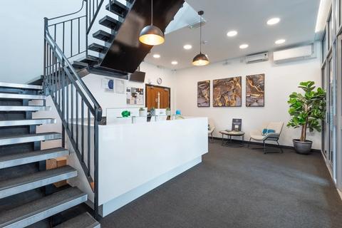 Warehouse to rent, 326-338 Molesey Rd Walton On Thames KT12 3LT