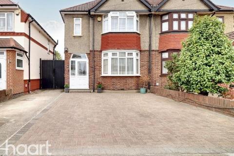 16 Acacia Avenue, Hayes, UB3 2NB