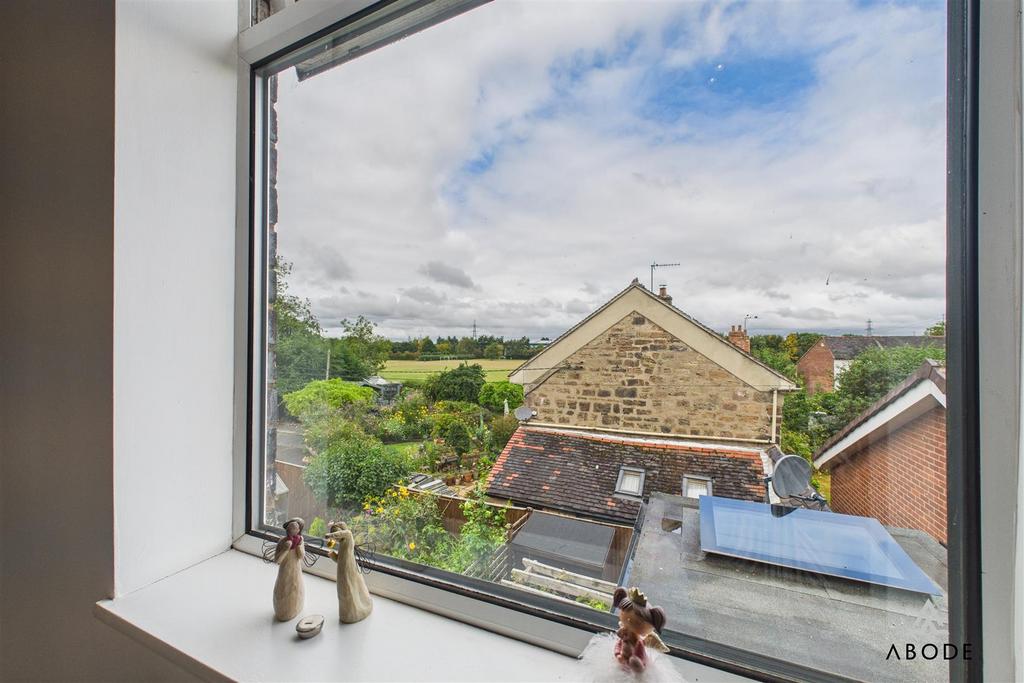 CAM04913 G0-PR0064-STILL026.jpg