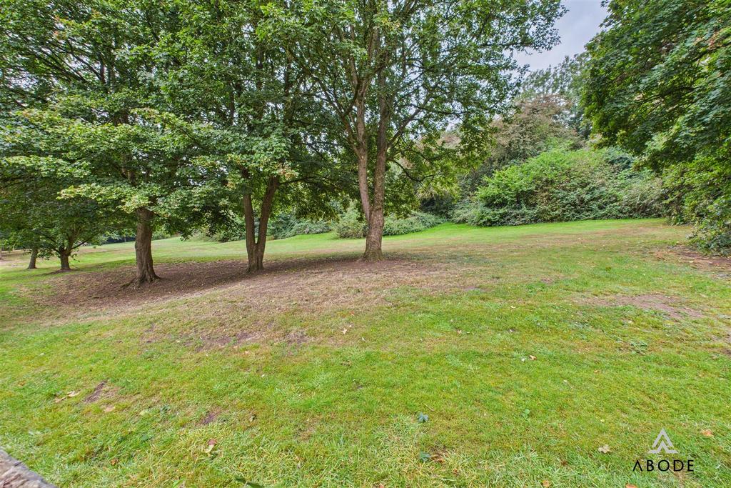 CAM04913 G0-PR0064-STILL004.jpg