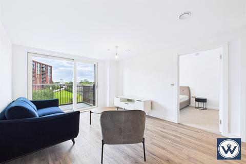 1 bedroom apartment to rent, Block B Railings, M5