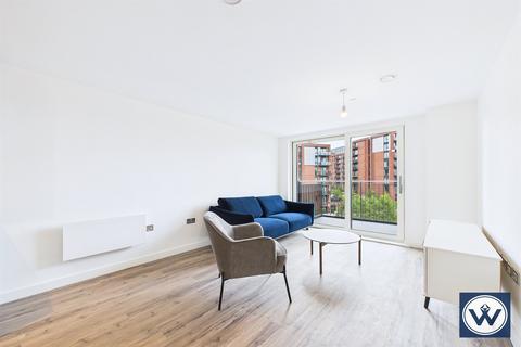 1 bedroom apartment to rent, Block B Railings, M5